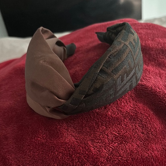 Vintage Brown monogram Patterned Headband - Picture 1 of 9